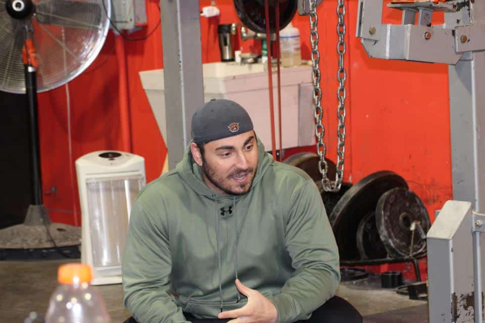 Jeff Miller Explaining the squat